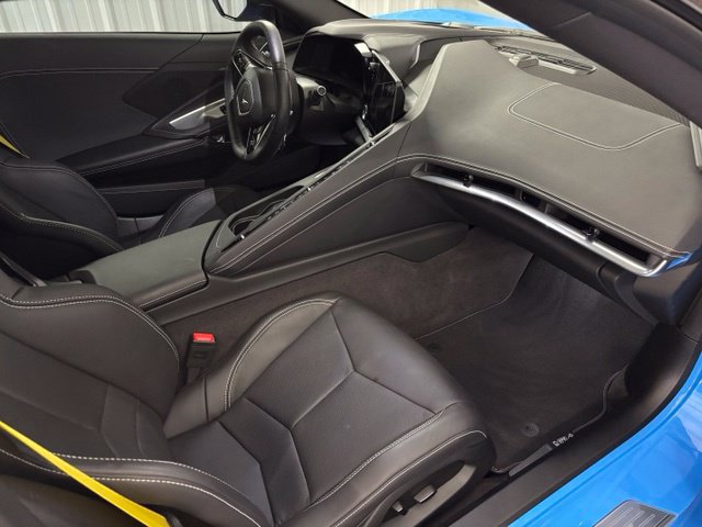 Used 2024 Chevrolet Corvette Stingray Convertible w/ Z51 Performance Package RWD image 28