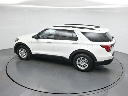 New 2026 Ford Explorer Active RWD image 43