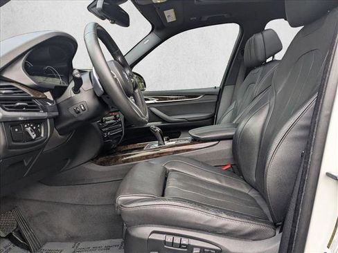 Used 2018 BMW X5 xDrive50i w/ M Sport Package image 20