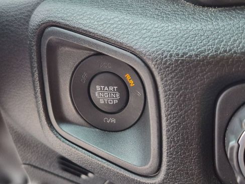 Used 2024 Jeep Wrangler Unlimited Sport AWD/4WD image 15