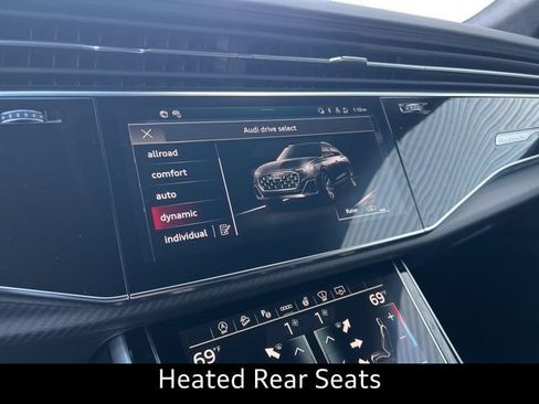 New 2026 Audi SQ8 Prestige image 15