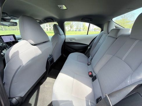 Used 2022 Toyota Corolla SE w/ Carpet Mat Package (TMS) FWD image 18