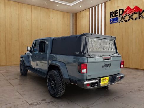Used 2025 Jeep Gladiator Sport AWD/4WD image 4