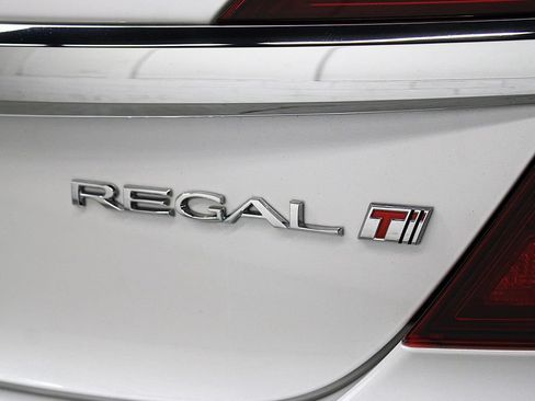 Used 2016 Buick Regal FWD image 36