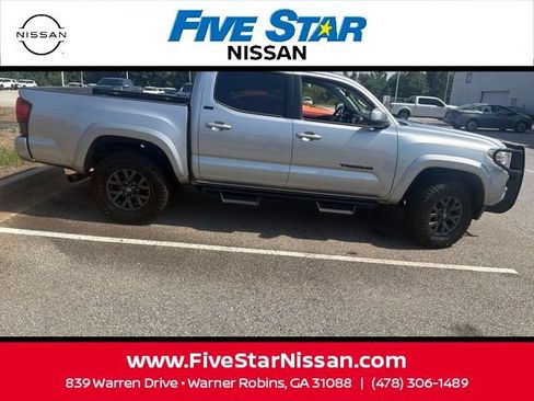 Used 2023 Toyota Tacoma SR5 w/ Technology Package AWD/4WD image 6