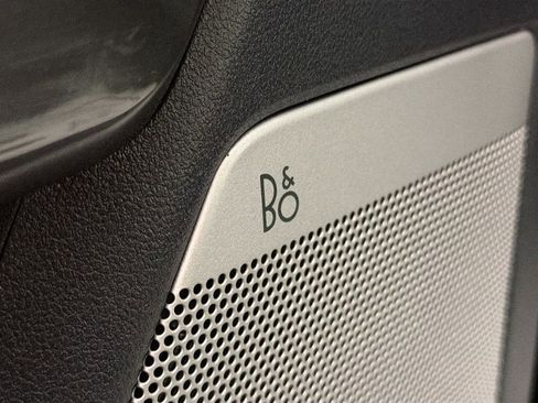 Used 2022 Ford F150 XLT w/ Equipment Group 302A High image 19