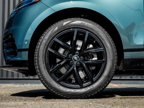 New 2026 Land Rover Range Rover Velar Dynamic SE image 4