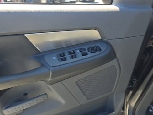 Used 2007 Dodge Ram 2500 Truck SLT AWD/4WD image 18