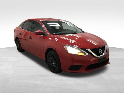 Used 2017 Nissan Sentra SV image 3
