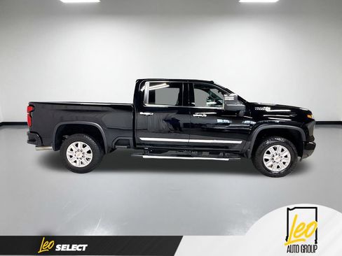 Used 2024 Chevrolet Silverado 2500 High Country w/ High Country Premium Package AWD/4WD image 6