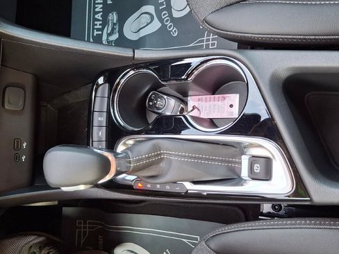 Used 2024 Buick Encore GX Preferred w/ Comfort Package AWD/4WD image 17