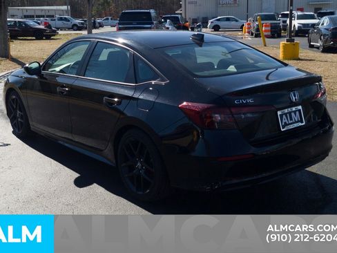 Used 2025 Honda Civic Sport image 9