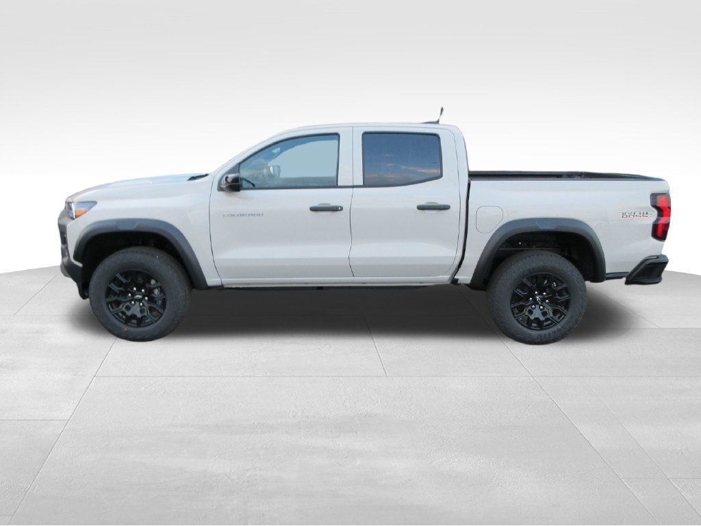 New 2026 Chevrolet Colorado Trail Boss AWD/4WD image 2