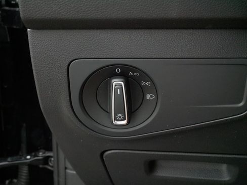 Certified 2023 Volkswagen Tiguan SE AWD/4WD image 26