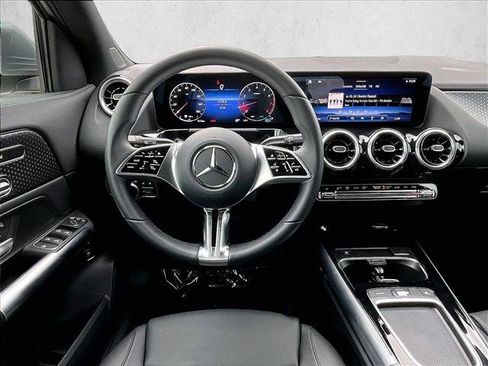 Used 2026 Mercedes-Benz GLA 250 image 7