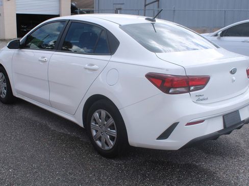 Used 2021 Kia Rio LX FWD image 3