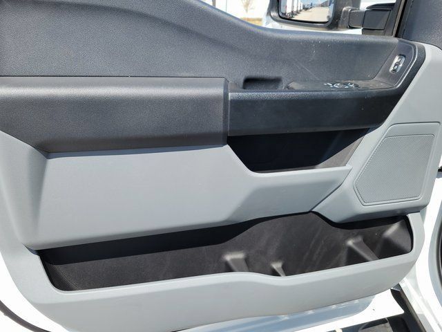 New 2025 Ford F350 XL w/ XL Chrome Package AWD/4WD image 8
