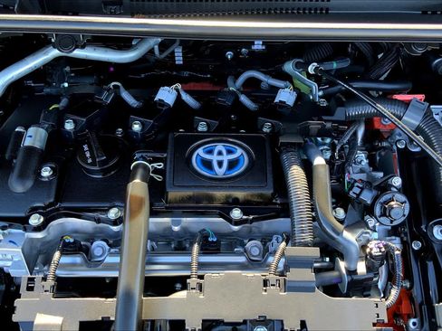 Used 2024 Toyota Corolla SE image 32