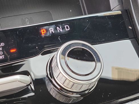 New 2025 Jeep Grand Cherokee Limited w/ Luxury Tech Group II image 12