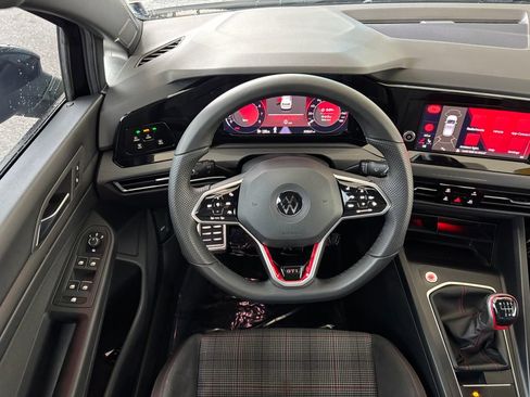 Used 2022 Volkswagen GTI S image 10
