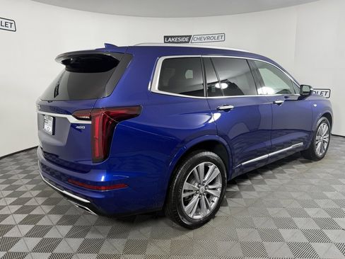 Used 2025 Cadillac XT6 Premium Luxury image 5