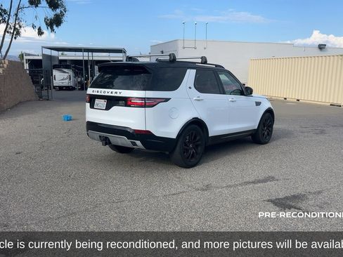 Used 2020 Land Rover Discovery Landmark AWD/4WD image 6