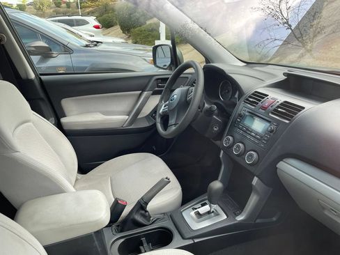 Used 2015 Subaru Forester 2.5i Premium w/ All-Weather Package AWD/4WD image 11