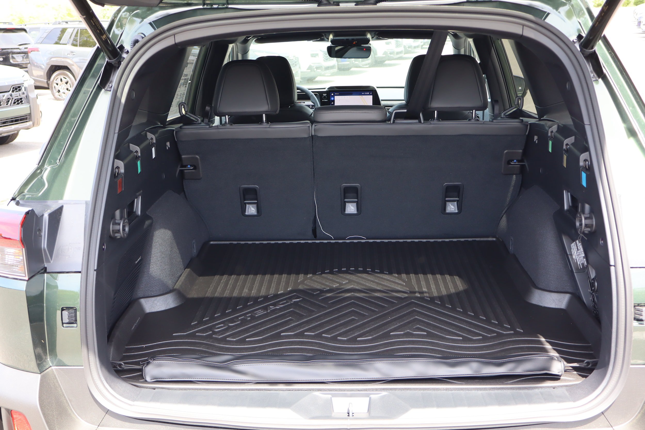New 2026 Subaru Outback Limited w/ Premium/Limited Plus Package AWD/4WD image 19