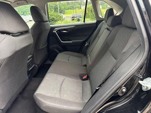 Used 2024 Toyota RAV4 XLE AWD/4WD image 25