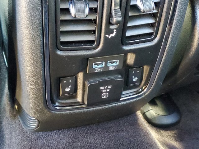 Used 2018 Jeep Grand Cherokee Limited AWD/4WD image 15
