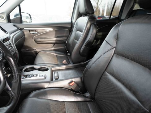 Used 2023 Honda Ridgeline RTL-E image 10