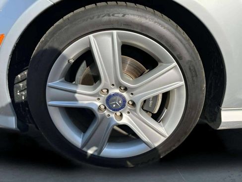 Used 2011 Mercedes-Benz C 300 4MATIC Sedan image 25