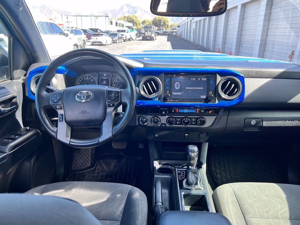 Used 2017 Toyota Tacoma 4x4 Double Cab image 7