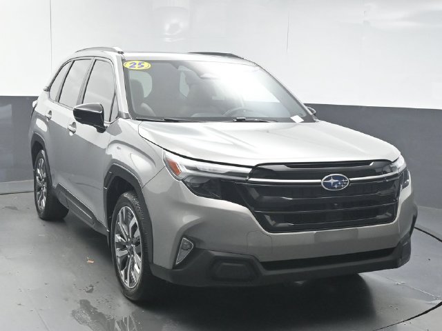 Certified 2025 Subaru Forester Touring w/ Popular Package - Touring AWD/4WD image 2