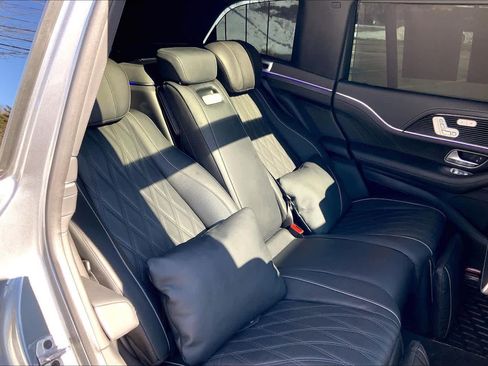 Used 2024 Mercedes-Benz Maybach GLS 600 4MATIC image 20