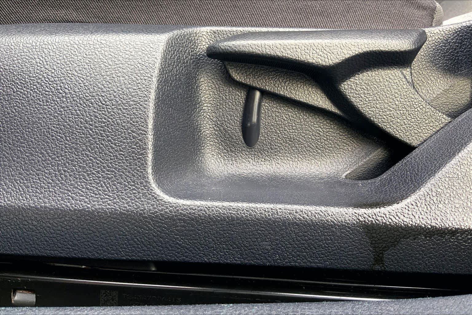 Used 2025 Toyota Camry LE FWD image 34