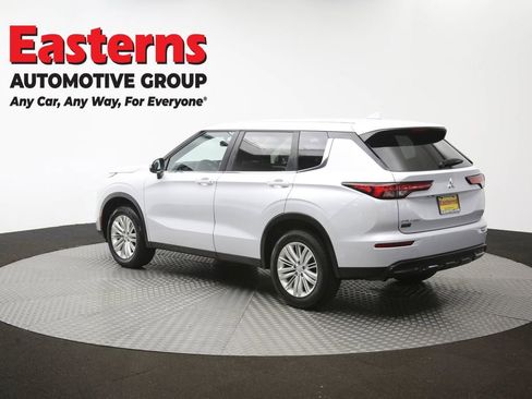 Used 2024 Mitsubishi Outlander ES AWD/4WD image 62