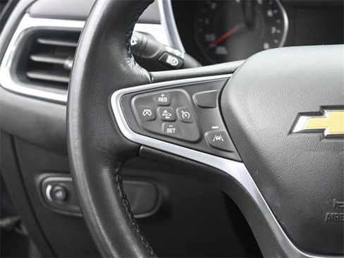 Used 2022 Chevrolet Equinox LT image 30