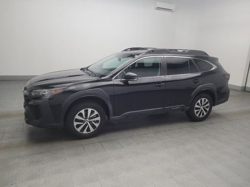 Used 2023 Subaru Outback Premium AWD/4WD image 2