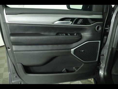 New 2026 Jeep Grand Wagoneer w/ HD Trailer Tow Package image 21