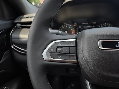 New 2026 Jeep Compass Latitude AWD/4WD image 20