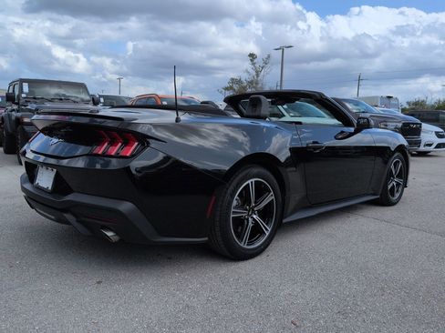Used 2024 Ford Mustang Premium RWD image 5
