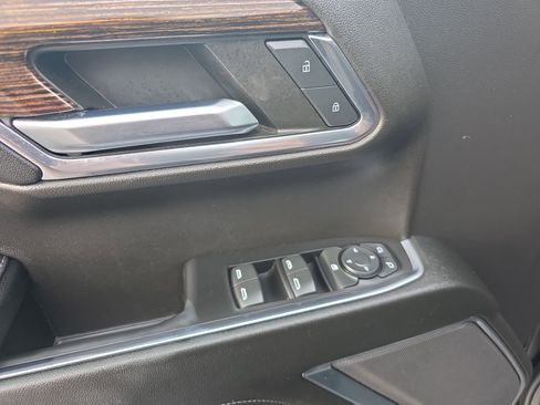 Certified 2024 GMC Sierra 1500 Elevation image 17