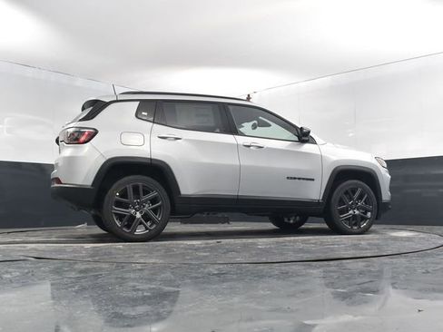 New 2026 Jeep Compass Latitude image 49