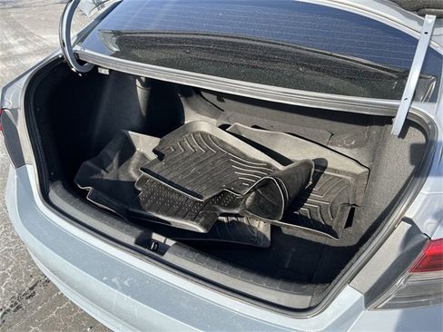 Used 2022 Honda Civic Sport image 17