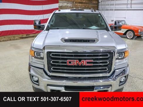 Used 2019 GMC Sierra 2500 SLT w/ Duramax Plus Package AWD/4WD image 3