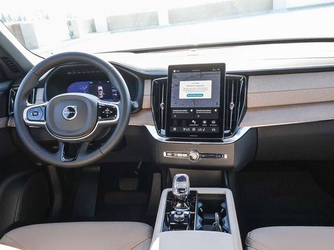 New 2026 Volvo XC90 B6 Plus w/ Protection Package Premier image 23