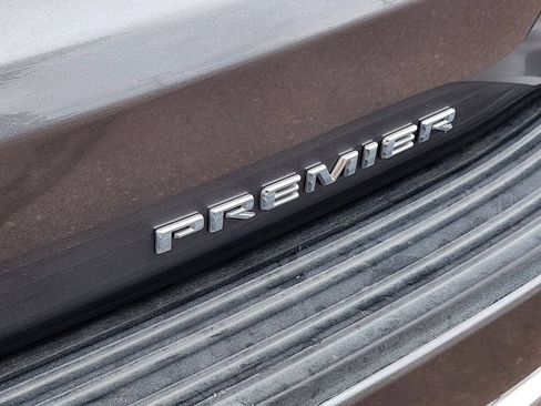Used 2021 Chevrolet Tahoe Premier w/ Premium Package AWD/4WD image 31
