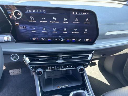 New 2026 Chevrolet Traverse LT w/ Midnight/Sport Edition FWD image 23