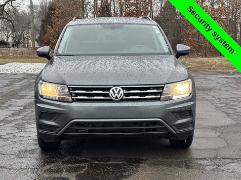 Used 2020 Volkswagen Tiguan SE image 28